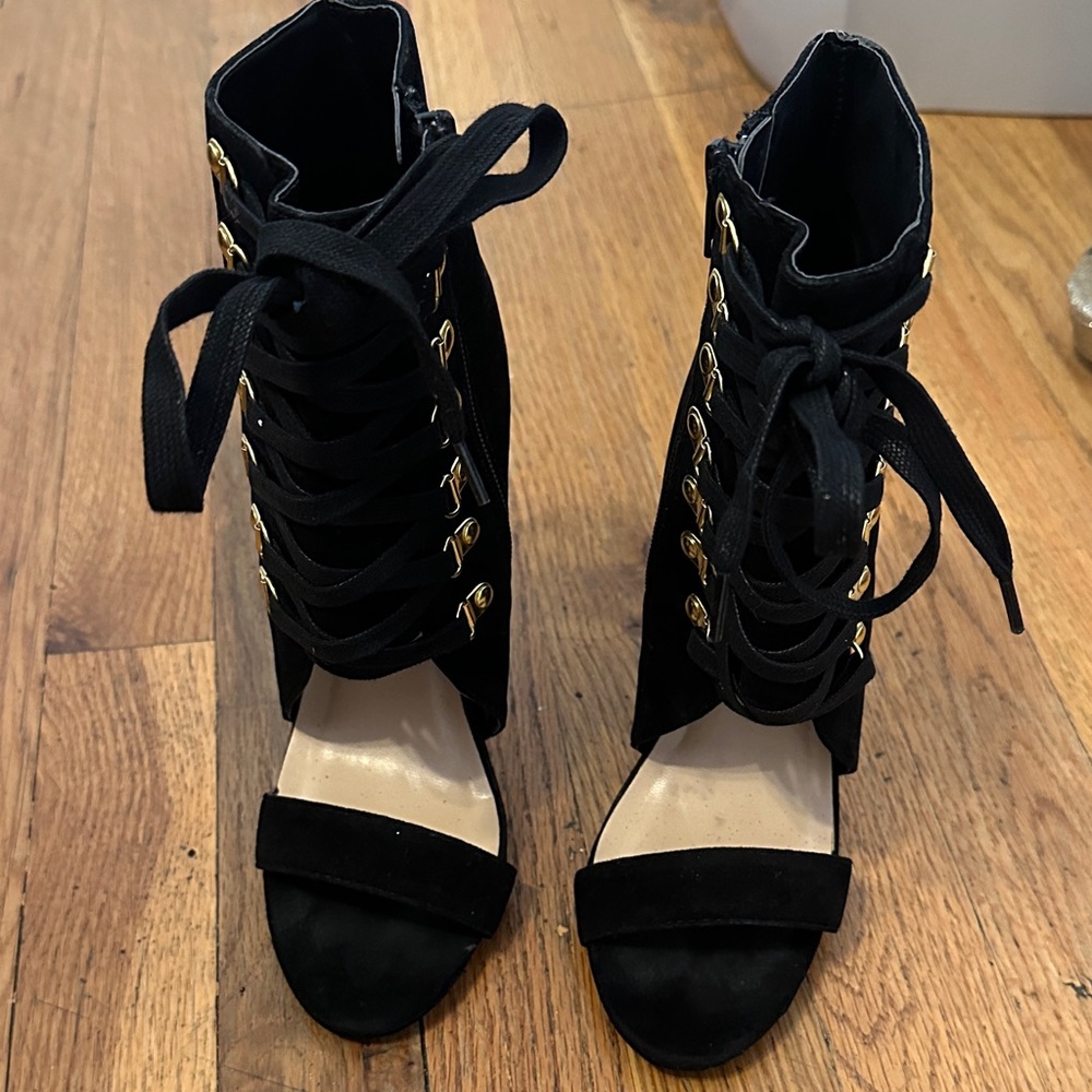 Shoe Dazzle Black Lace-Up Boots Size 6